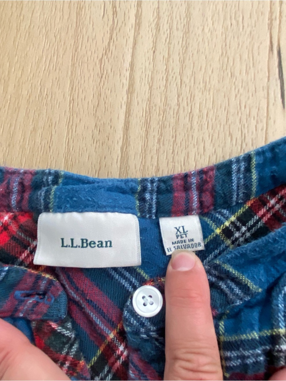 L.L.Bean Women’s XL Petite Flannel Nightgown Plaid - Picture 3 of 8